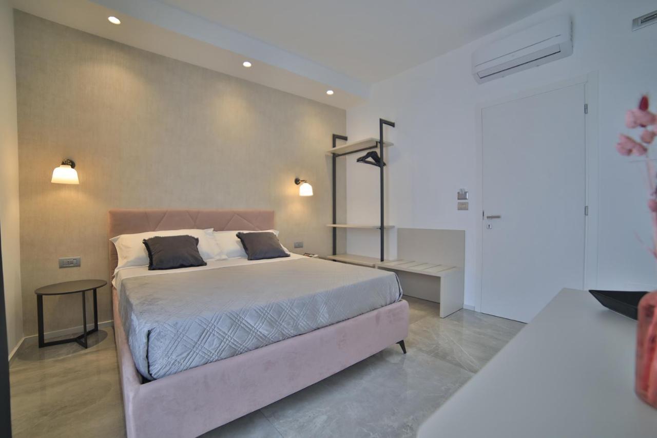Calaluna Rooms Porto Cesareo Exteriör bild