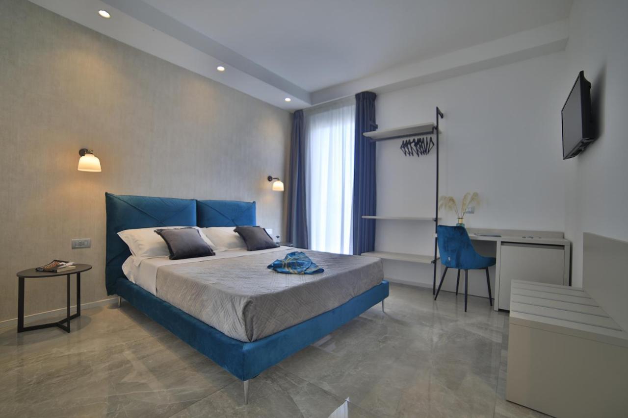 Calaluna Rooms Porto Cesareo Exteriör bild