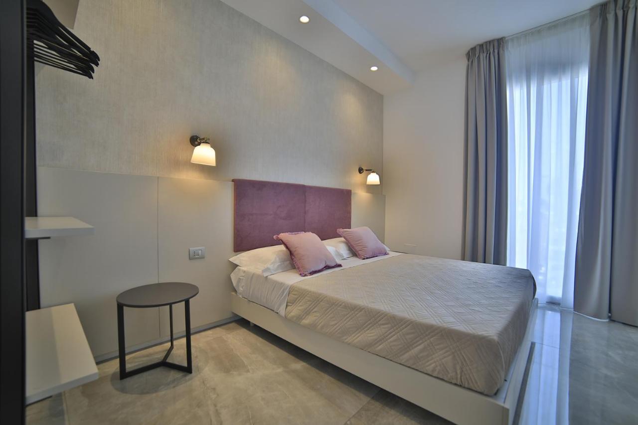 Calaluna Rooms Porto Cesareo Exteriör bild