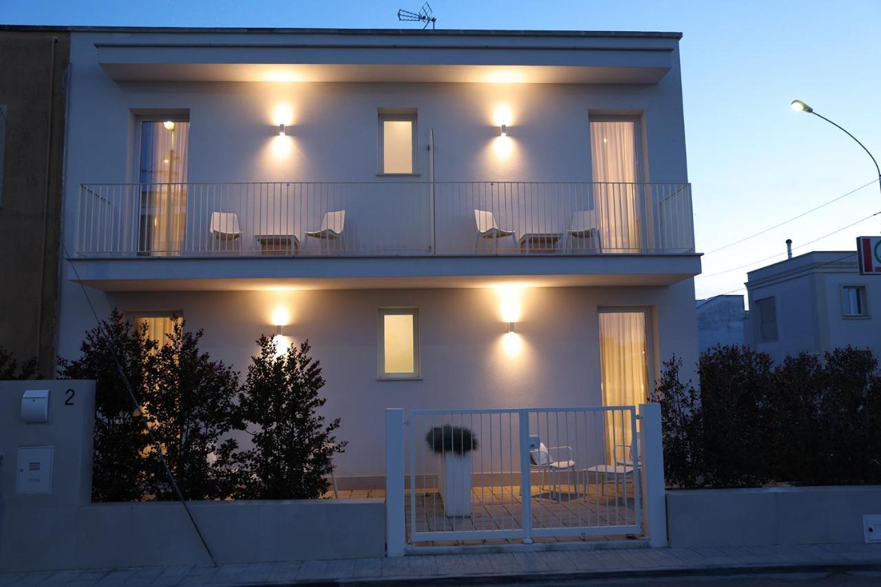 Calaluna Rooms Porto Cesareo Exteriör bild